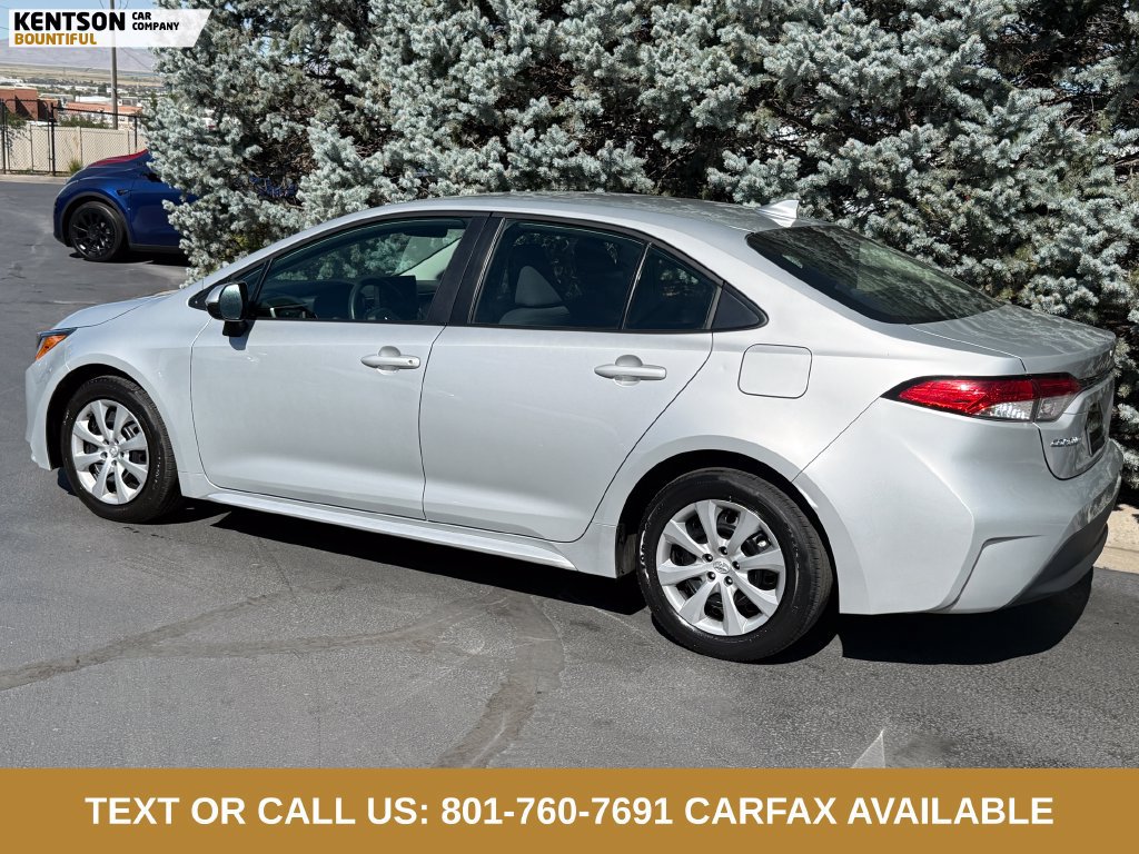 Used 2025 Toyota Corolla LE FWD image 5