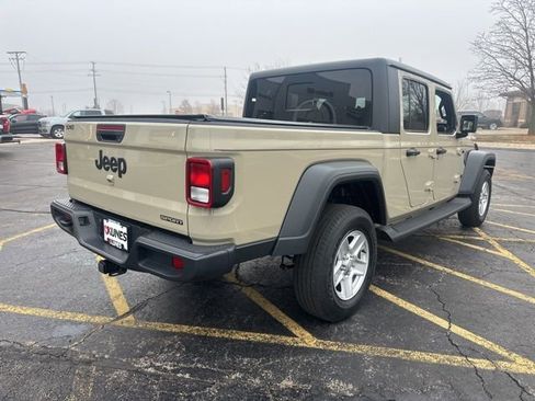 Certified 2020 Jeep Gladiator Sport w/ Quick Order Package 24S image 11