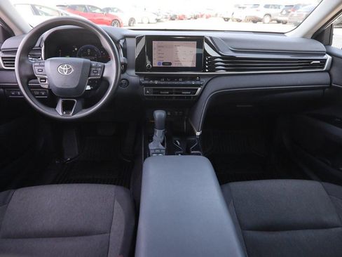 Used 2025 Toyota Camry LE image 21