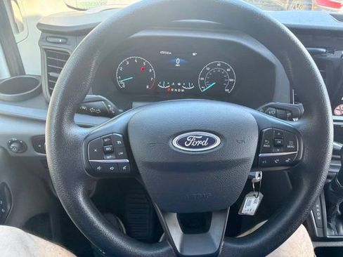 Used 2024 Ford Transit 350 XLT RWD image 25