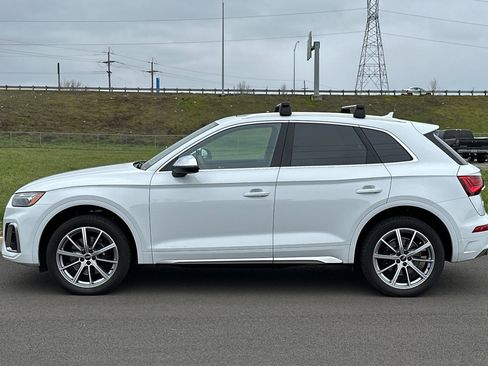 Used 2023 Audi SQ5 Premium Plus w/ Premium Plus Package image 6