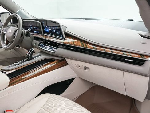 Used 2023 Cadillac Escalade Sport Platinum image 30