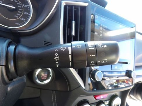 Used 2023 Subaru Impreza 2.0i Limited image 22