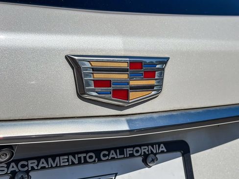 Certified 2023 Cadillac XT5 Premium Luxury AWD/4WD image 4