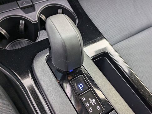 Used 2025 Toyota Prius LE image 20