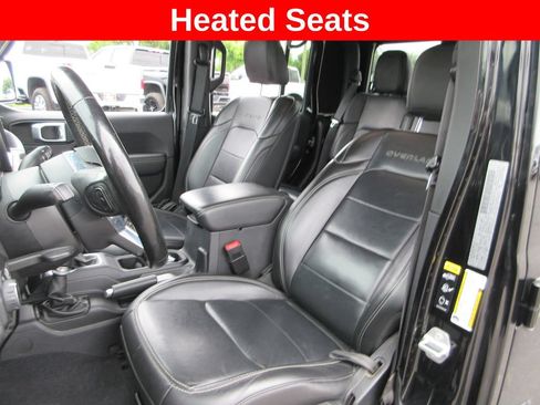 Used 2020 Jeep Gladiator Overland AWD/4WD image 18