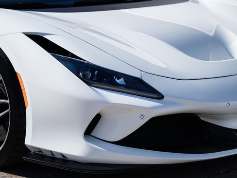 Used 2023 Ferrari F8 Tributo image 29