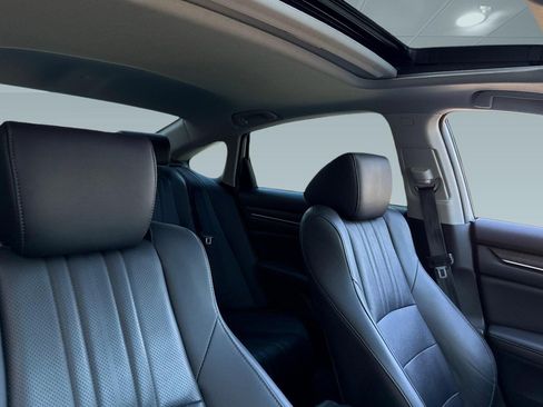 Certified 2021 Honda Accord Touring image 16