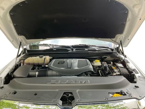 Used 2025 RAM 1500 Big Horn AWD/4WD image 14