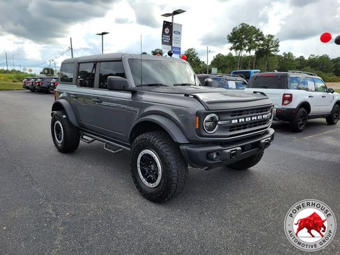 Used 2024 Ford Bronco Black Diamond w/ Sasquatch Package AWD/4WD image 9