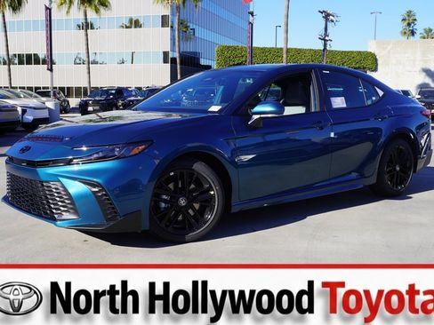 New 2026 Toyota Camry SE image 1