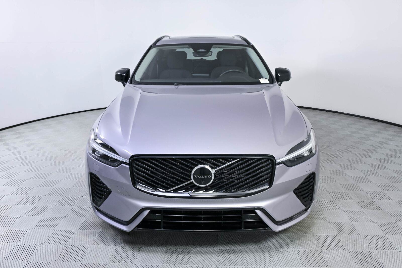 Certified 2026 Volvo XC60 B5 Plus AWD/4WD image 32