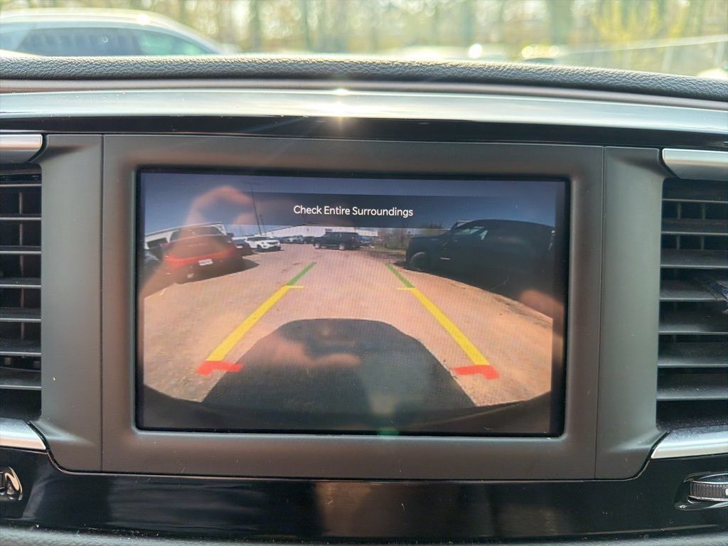 Used 2023 Chrysler Voyager LX FWD image 19