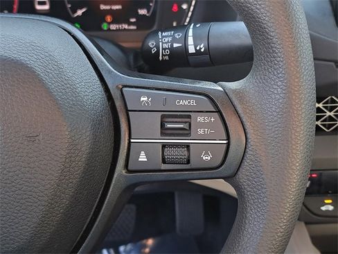 Certified 2023 Honda Accord EX image 25