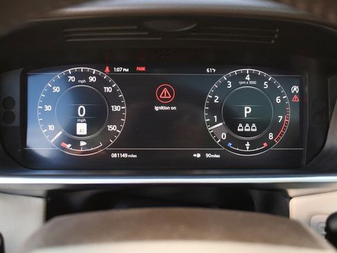 Used 2020 Land Rover Range Rover Sport SE image 32