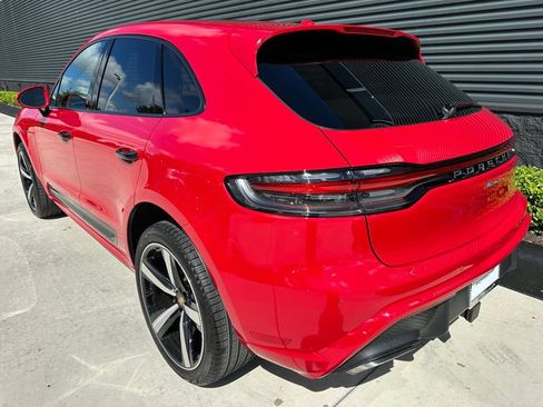 Certified 2026 Porsche Macan AWD/4WD image 3