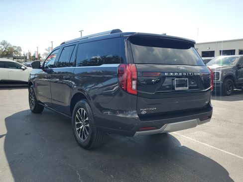 Certified 2025 Ford Expedition Max Platinum image 7