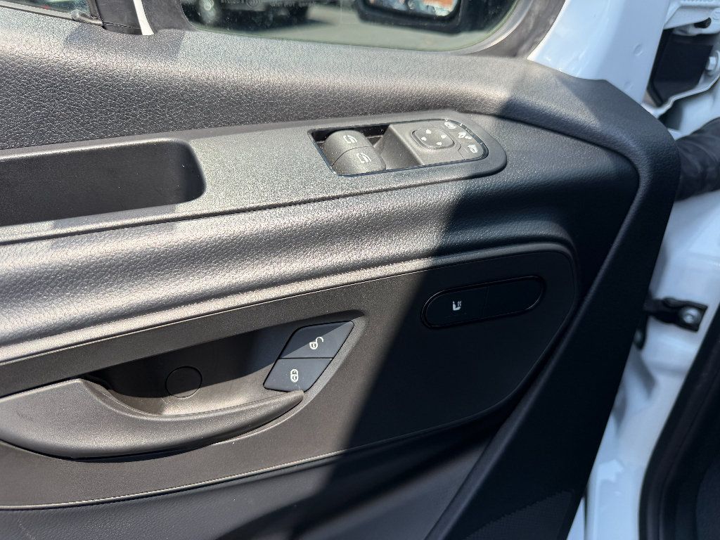Used 2024 Mercedes-Benz Sprinter 2500 image 20