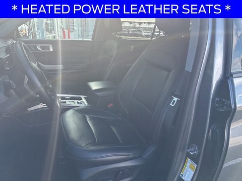 Used 2023 Ford Explorer XLT w/ Equipment Group 202A image 7