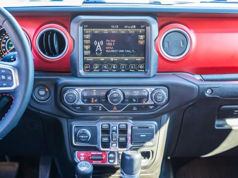 Used 2023 Jeep Gladiator Rubicon w/ LED Lighting Group image 32