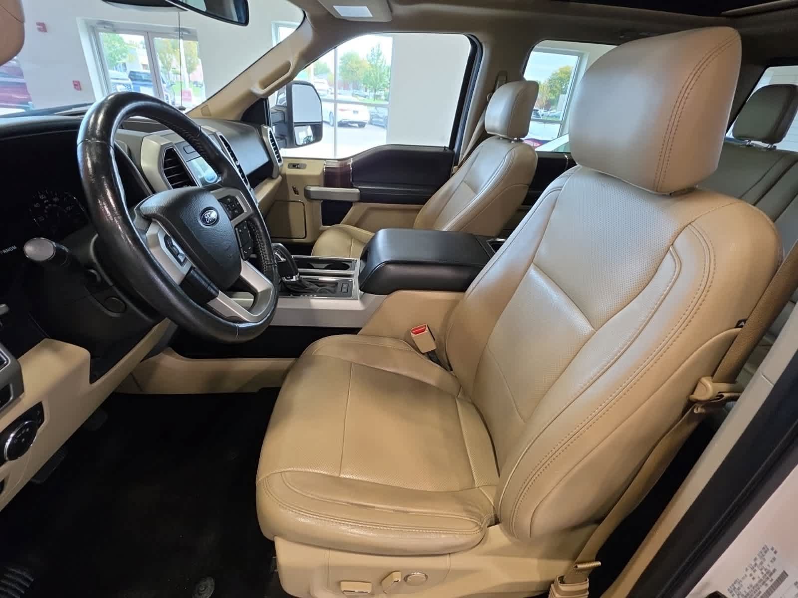 Used 2017 Ford F150 Lariat w/ Equipment Group 502A Luxury AWD/4WD image 22