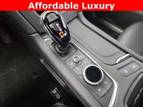 Used 2025 Cadillac XT5 Premium Luxury image 20