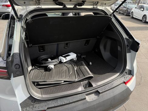 Used 2023 Chevrolet Bolt EUV Premier w/ Sun & Sound Package image 21