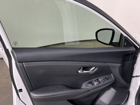 Used 2023 Nissan Sentra SV image 10