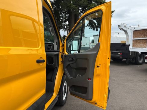 Used 2023 Ford Transit 250 148 High Roof w/ Load Area Protection Package RWD image 17