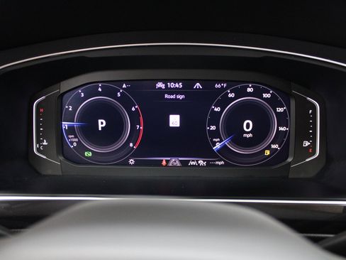 Used 2024 Volkswagen Tiguan SEL R-Line image 39