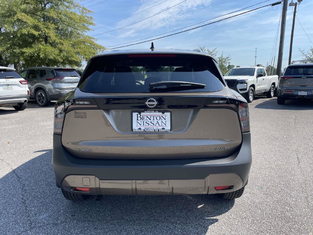 New 2027 Nissan Kicks SV w/ SV Premium Package AWD/4WD image 3
