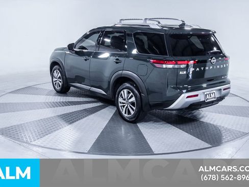 Used 2022 Nissan Pathfinder SL image 7