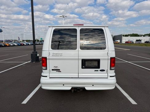 Used 2014 Ford E-150 and Econoline 150 w/ RV Plus Package RWD image 7