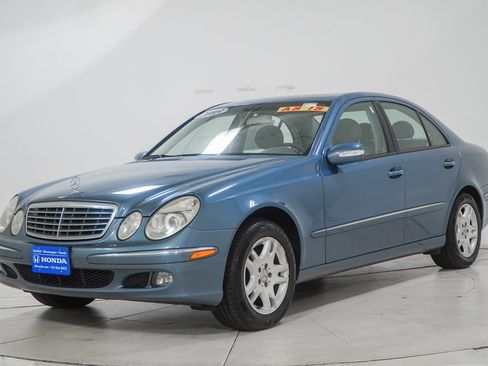 Used 2003 Mercedes-Benz E 320 Sedan image 3