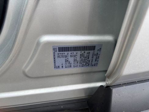 Used 2025 Nissan Rogue SV AWD/4WD image 30