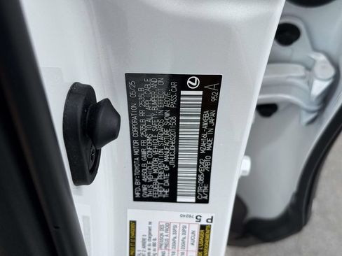 Used 2025 Lexus UX 300h AWD w/ Accessory Package (Z1) image 32