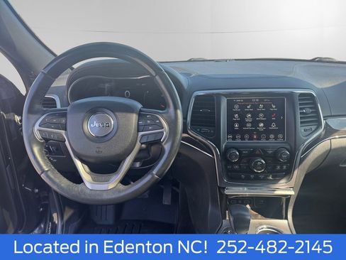 Used 2018 Jeep Grand Cherokee Overland AWD/4WD image 11