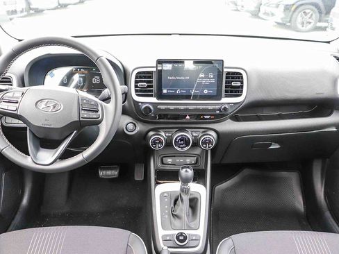 New 2026 Hyundai Venue SEL image 14
