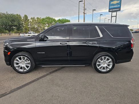 Used 2023 Chevrolet Tahoe High Country AWD/4WD image 2