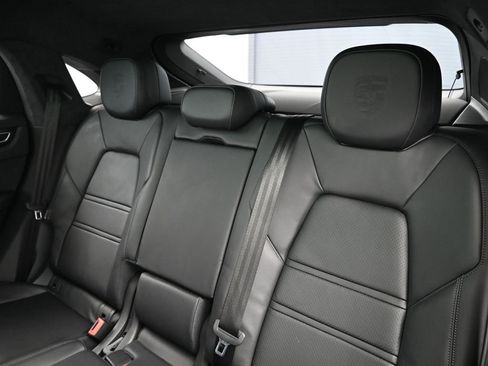 Used 2023 Porsche Cayenne GTS w/ Premium Package Plus image 6