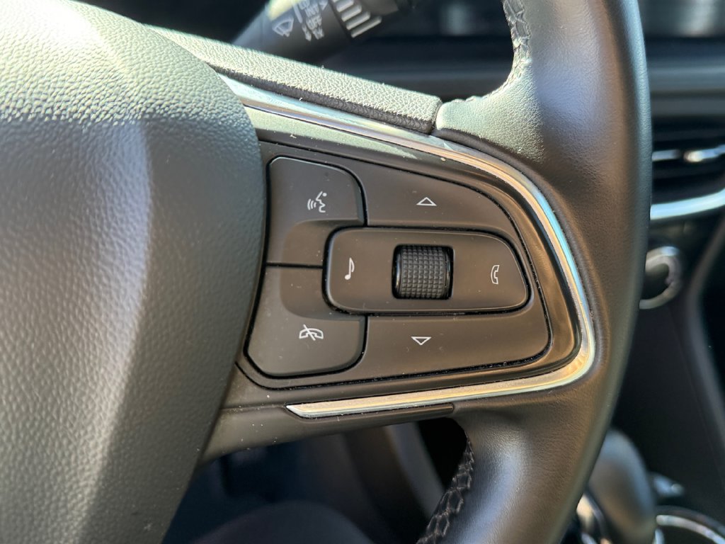 Used 2024 Buick Encore GX Sport Touring AWD/4WD image 17