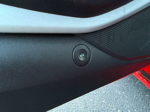 Used 2018 Chevrolet Camaro LT image 21