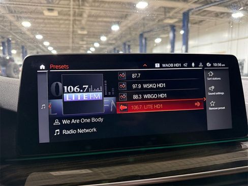 Used 2021 BMW 530i xDrive image 19