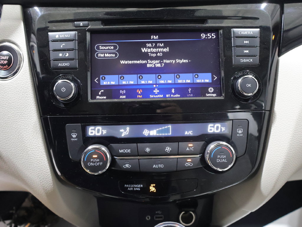 Used 2022 Nissan Rogue Sport SV w/ Technology Package AWD/4WD image 7