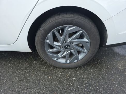 Certified 2025 Hyundai Elantra Blue image 42