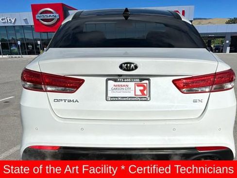 Used 2018 Kia Optima EX w/ Premium Package image 4