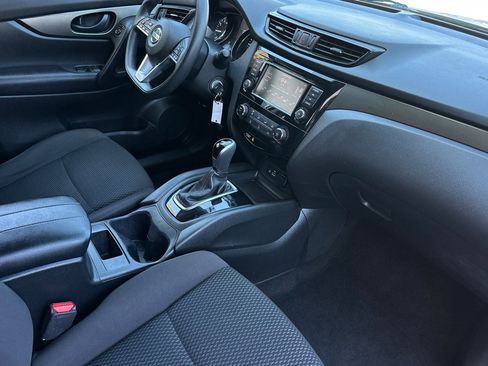 Used 2019 Nissan Rogue Sport S AWD/4WD image 15
