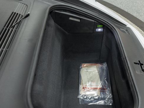 Used 2022 Porsche 911 Turbo S image 42