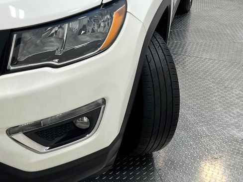 Used 2019 Jeep Compass Limited w/ Safety & Security Group AWD/4WD image 37