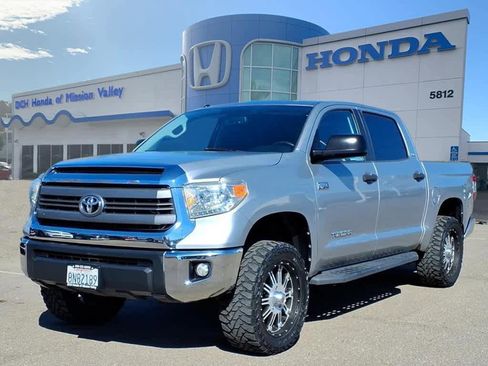 Used 2014 Toyota Tundra SR5 w/ SR5 Upgrade Package image 1